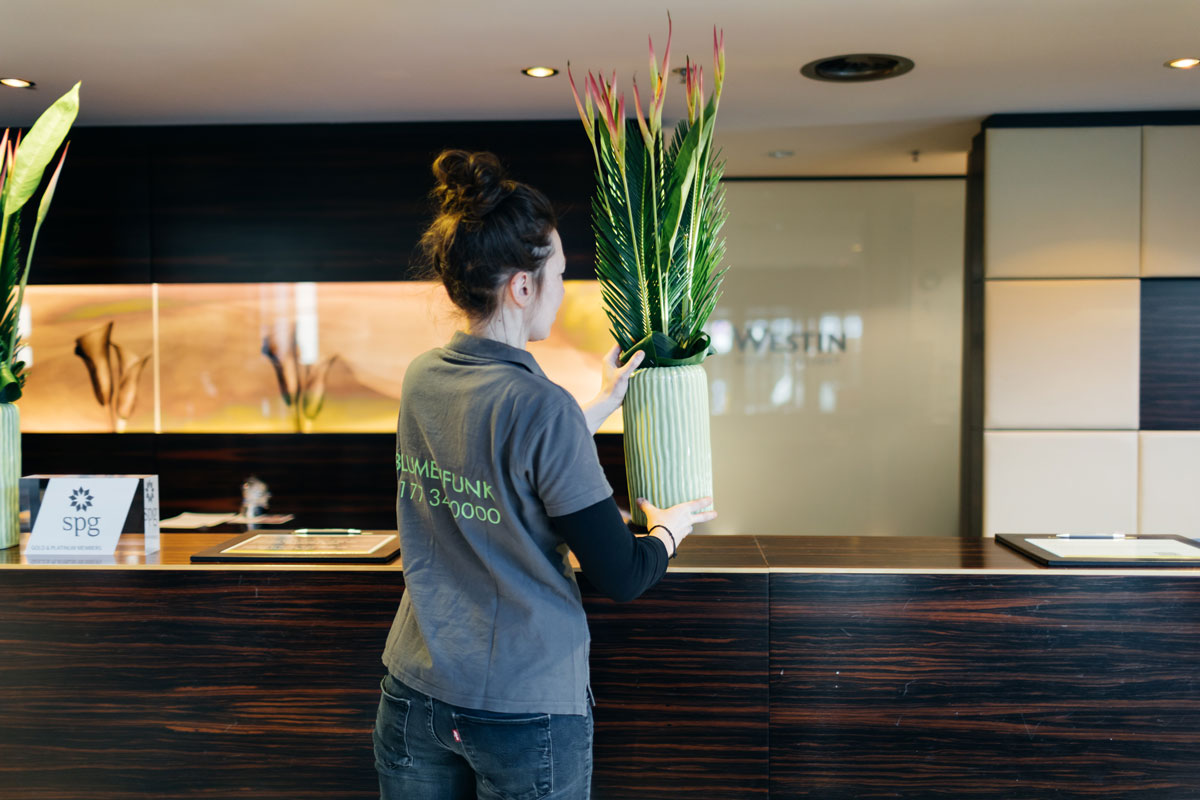 Blumenlieferung Blumendekoration Hotel