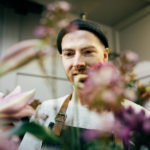 Blumenverkäufer bei der Arbeit