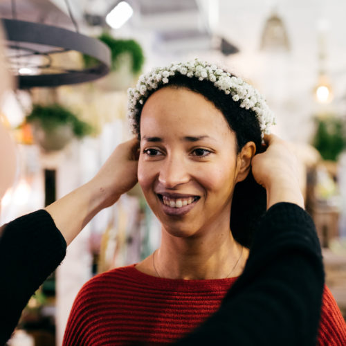 Kundin Blumenschmuck Hochzeitsblumen Hochzeitskranz