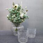 Mini-Vase im Landhausstil und Teelichtglas mit Crackle-Optik